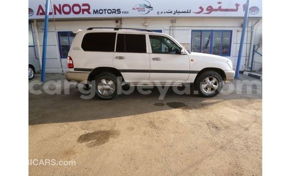 Acheter Import Voiture Toyota Land Cruiser Blanc à Import - Dubai, Ethiopie Acheter Import Voiture Toyota Land Cruiser Blanc à Import - Dubai, Ethiopie