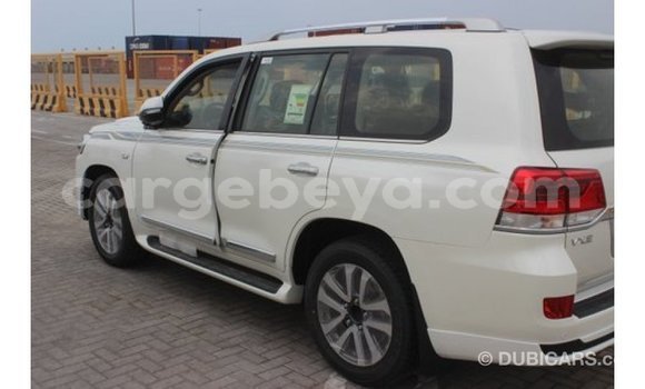 Buy Import Toyota Land Cruiser White Car in Import - Dubai in Ethiopia Buy Import Toyota Land Cruiser White Car in Import - Dubai in Ethiopia