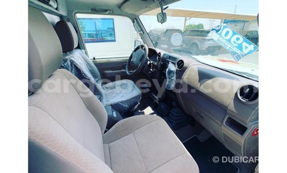 Buy Import Toyota Land Cruiser Beige Car in Import - Dubai in Ethiopia Buy Import Toyota Land Cruiser Beige Car in Import - Dubai in Ethiopia