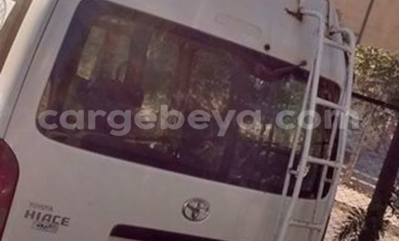 Buy Used Toyota Hiace White Car in Addis–Ababa in Ethiopia Buy Used Toyota Hiace White Car in Addis–Ababa in Ethiopia