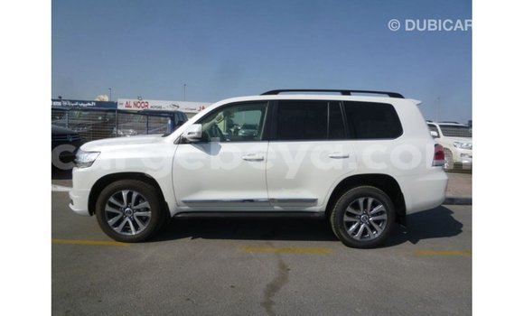 Buy Import Toyota Land Cruiser White Car in Import - Dubai in Ethiopia Buy Import Toyota Land Cruiser White Car in Import - Dubai in Ethiopia