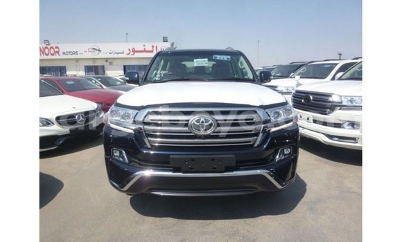 ይግዙ Imported Toyota Land Cruiser ሰማያዊ መኪና በ Import - Dubai በ ኢትዮጵያ ይግዙ Imported Toyota Land Cruiser ሰማያዊ መኪና በ Import - Dubai በ ኢትዮጵያ
