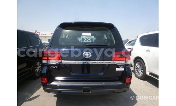 ይግዙ Imported Toyota Land Cruiser ሰማያዊ መኪና በ Import - Dubai በ ኢትዮጵያ ይግዙ Imported Toyota Land Cruiser ሰማያዊ መኪና በ Import - Dubai በ ኢትዮጵያ