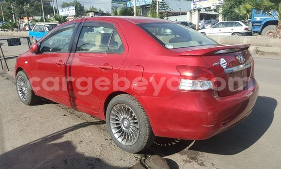 Acheter Occasion Voiture Toyota Yaris Rouge à Addis Ababa, Ethiopie Acheter Occasion Voiture Toyota Yaris Rouge à Addis Ababa, Ethiopie