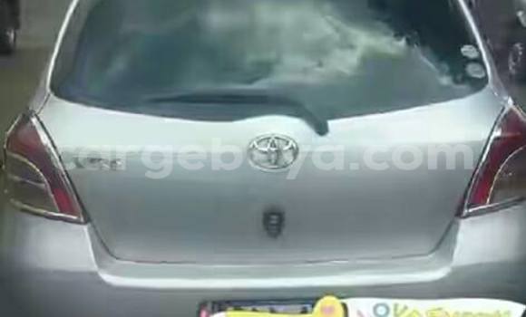 Acheter Occasion Voiture Toyota Yaris Gris à Addis Ababa, Ethiopie Acheter Occasion Voiture Toyota Yaris Gris à Addis Ababa, Ethiopie