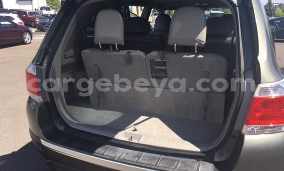 Buy Used Toyota Highlander Black Car in Addis–Ababa in Ethiopia Buy Used Toyota Highlander Black Car in Addis–Ababa in Ethiopia