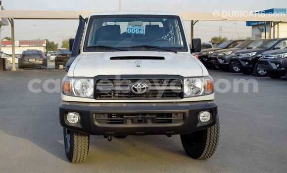 Buy Import Toyota Land Cruiser White Car in Import - Dubai in Ethiopia Buy Import Toyota Land Cruiser White Car in Import - Dubai in Ethiopia