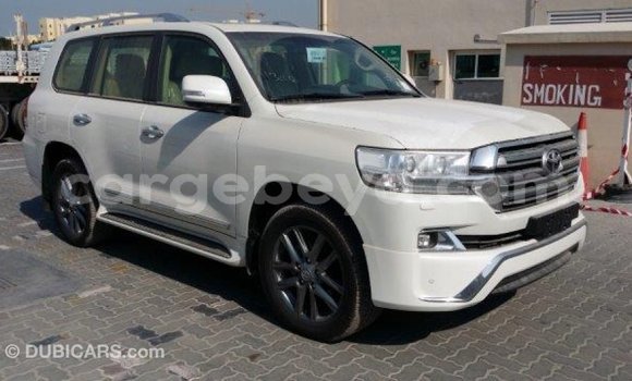 Buy Import Toyota Land Cruiser White Car in Import - Dubai in Ethiopia Buy Import Toyota Land Cruiser White Car in Import - Dubai in Ethiopia