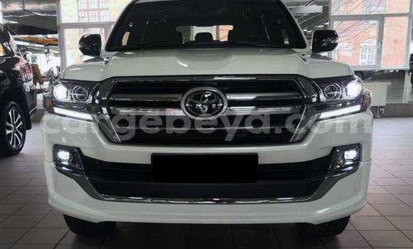 Buy Used Toyota Land Cruiser White Car in Addis–Ababa in Ethiopia Buy Used Toyota Land Cruiser White Car in Addis–Ababa in Ethiopia