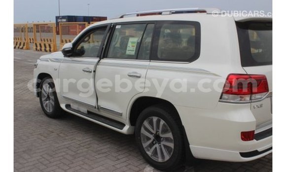 Buy Import Toyota Land Cruiser White Car in Import - Dubai in Ethiopia Buy Import Toyota Land Cruiser White Car in Import - Dubai in Ethiopia