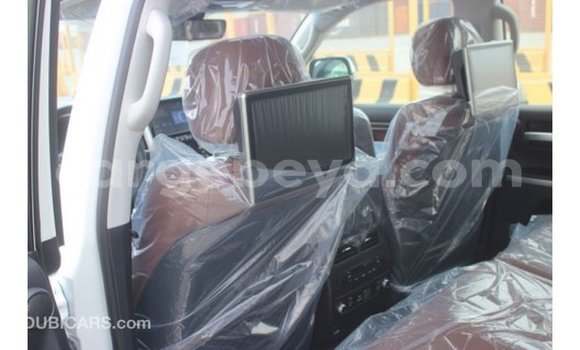 Buy Import Toyota Land Cruiser White Car in Import - Dubai in Ethiopia Buy Import Toyota Land Cruiser White Car in Import - Dubai in Ethiopia