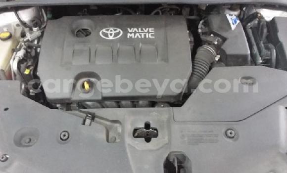 Buy Used Toyota Avensis Silver Car in Addis–Ababa in Ethiopia Buy Used Toyota Avensis Silver Car in Addis–Ababa in Ethiopia