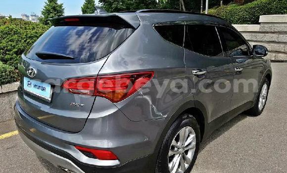 Buy Used Hyundai Santa Fe Beige Car in Addis–Ababa in Ethiopia Buy Used Hyundai Santa Fe Beige Car in Addis–Ababa in Ethiopia