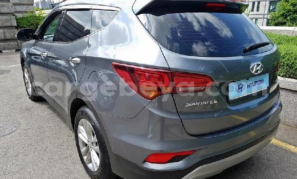 Buy Used Hyundai Santa Fe Beige Car in Addis–Ababa in Ethiopia Buy Used Hyundai Santa Fe Beige Car in Addis–Ababa in Ethiopia