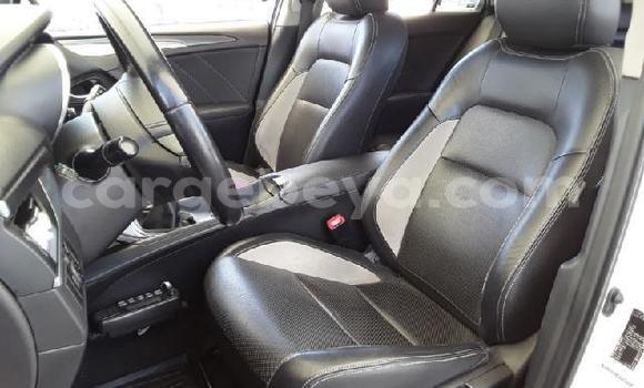 Buy Used Toyota Avensis White Car in Addis–Ababa in Ethiopia Buy Used Toyota Avensis White Car in Addis–Ababa in Ethiopia