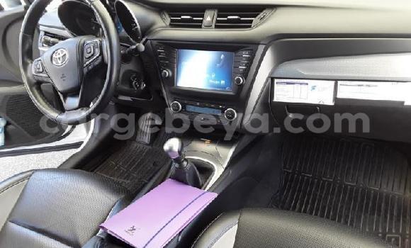 Buy Used Toyota Avensis White Car in Addis–Ababa in Ethiopia Buy Used Toyota Avensis White Car in Addis–Ababa in Ethiopia