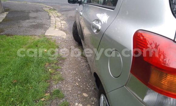 Buy Used Toyota Yaris Silver Car in Addis–Ababa in Ethiopia Buy Used Toyota Yaris Silver Car in Addis–Ababa in Ethiopia