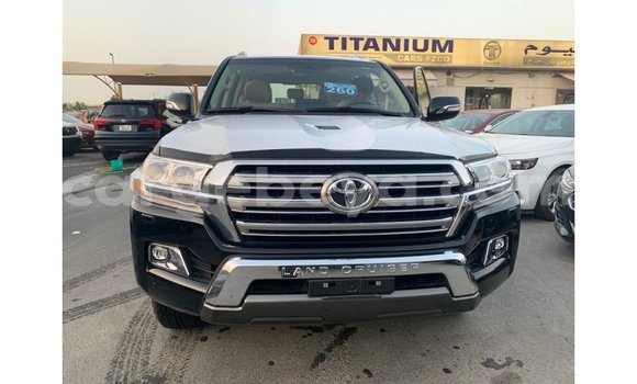 Buy Import Toyota Land Cruiser Black Car in Import - Dubai in Ethiopia Buy Import Toyota Land Cruiser Black Car in Import - Dubai in Ethiopia