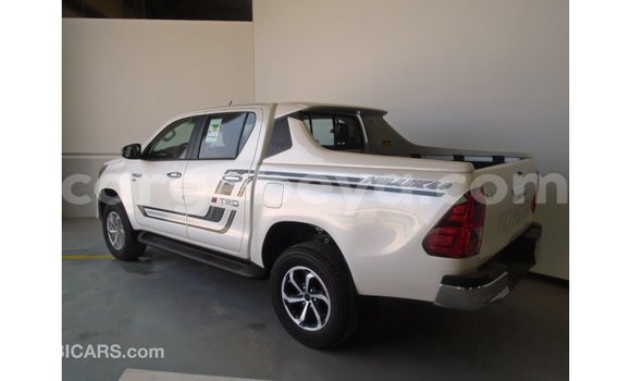 Buy Import Toyota Hilux White Car in Import - Dubai in Ethiopia Buy Import Toyota Hilux White Car in Import - Dubai in Ethiopia