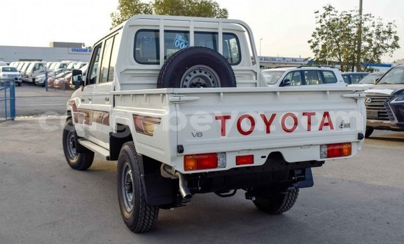 Buy Import Toyota Land Cruiser Beige Car in Import - Dubai in Ethiopia Buy Import Toyota Land Cruiser Beige Car in Import - Dubai in Ethiopia