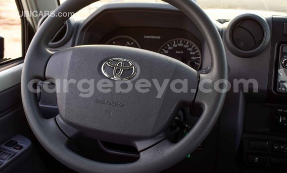 Buy Import Toyota Land Cruiser Beige Car in Import - Dubai in Ethiopia Buy Import Toyota Land Cruiser Beige Car in Import - Dubai in Ethiopia