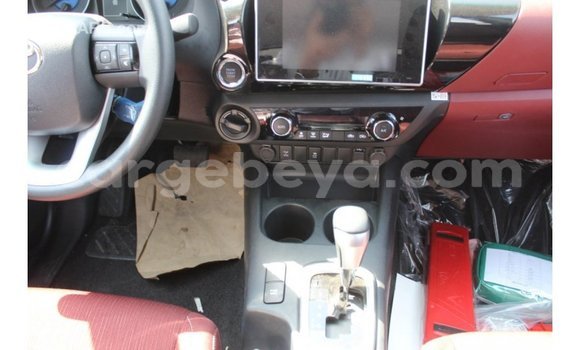 Acheter Import Voiture Toyota Hilux Blanc à Import - Dubai, Ethiopie Acheter Import Voiture Toyota Hilux Blanc à Import - Dubai, Ethiopie