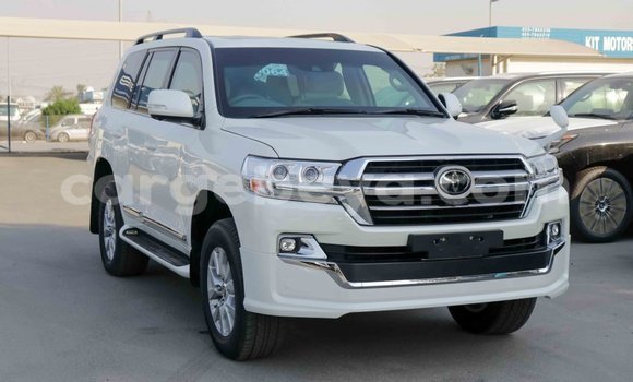 Buy Import Toyota Land Cruiser White Car in Import - Dubai in Ethiopia Buy Import Toyota Land Cruiser White Car in Import - Dubai in Ethiopia