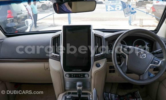 Buy Import Toyota Land Cruiser White Car in Import - Dubai in Ethiopia Buy Import Toyota Land Cruiser White Car in Import - Dubai in Ethiopia