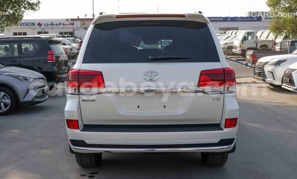 Buy Import Toyota Land Cruiser White Car in Import - Dubai in Ethiopia Buy Import Toyota Land Cruiser White Car in Import - Dubai in Ethiopia