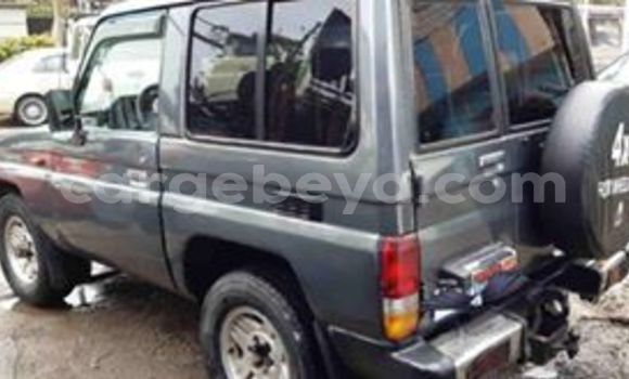 Oofamaa Toyota Land Cruiser Other Makiinaa iti Addis–Ababa keessatti Ethiopia keessatti Oofamaa Toyota Land Cruiser Other Makiinaa iti Addis–Ababa keessatti Ethiopia keessatti