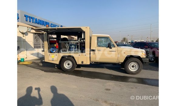 Buy Import Toyota Land Cruiser Beige Car in Import - Dubai in Ethiopia Buy Import Toyota Land Cruiser Beige Car in Import - Dubai in Ethiopia