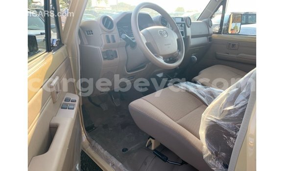 Buy Import Toyota Land Cruiser Beige Car in Import - Dubai in Ethiopia Buy Import Toyota Land Cruiser Beige Car in Import - Dubai in Ethiopia