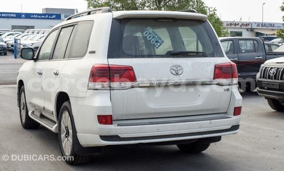 Buy Import Toyota Land Cruiser White Car in Import - Dubai in Ethiopia Buy Import Toyota Land Cruiser White Car in Import - Dubai in Ethiopia