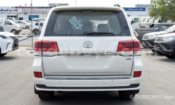 Buy Import Toyota Land Cruiser White Car in Import - Dubai in Ethiopia Buy Import Toyota Land Cruiser White Car in Import - Dubai in Ethiopia