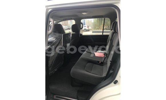 Buy Import Toyota Land Cruiser White Car in Import - Dubai in Ethiopia Buy Import Toyota Land Cruiser White Car in Import - Dubai in Ethiopia