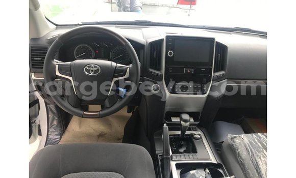 Buy Import Toyota Land Cruiser White Car in Import - Dubai in Ethiopia Buy Import Toyota Land Cruiser White Car in Import - Dubai in Ethiopia