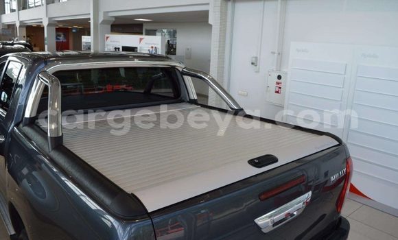 Buy Used Toyota Hilux Brown Car in Addis–Ababa in Ethiopia Buy Used Toyota Hilux Brown Car in Addis–Ababa in Ethiopia