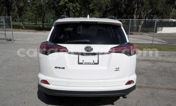 Buy Used Toyota RAV4 White Car in Addis–Ababa in Ethiopia Buy Used Toyota RAV4 White Car in Addis–Ababa in Ethiopia