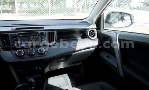 Buy Used Toyota RAV4 White Car in Addis–Ababa in Ethiopia Buy Used Toyota RAV4 White Car in Addis–Ababa in Ethiopia