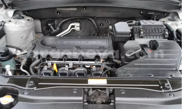 Buy Used Hyundai Santa Fe Silver Car in Addis–Ababa in Ethiopia Buy Used Hyundai Santa Fe Silver Car in Addis–Ababa in Ethiopia