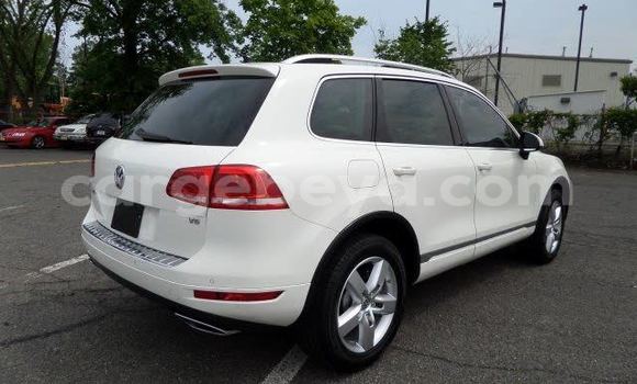 Buy Used Volkswagen Touareg White Car in Addis–Ababa in Ethiopia