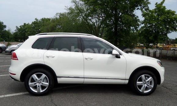 Buy Used Volkswagen Touareg White Car in Addis–Ababa in Ethiopia Buy Used Volkswagen Touareg White Car in Addis–Ababa in Ethiopia