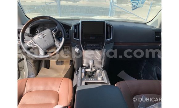 Buy Import Toyota Land Cruiser White Car in Import - Dubai in Ethiopia Buy Import Toyota Land Cruiser White Car in Import - Dubai in Ethiopia