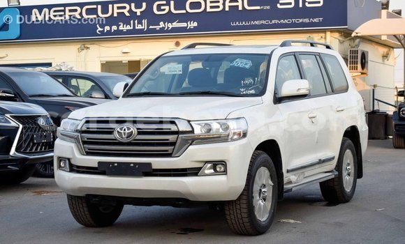Acheter Import Voiture Toyota Land Cruiser Blanc à Import - Dubai, Ethiopie Acheter Import Voiture Toyota Land Cruiser Blanc à Import - Dubai, Ethiopie