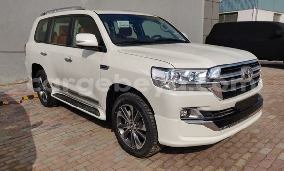 Buy Import Toyota Land Cruiser White Car in Import - Dubai in Ethiopia Buy Import Toyota Land Cruiser White Car in Import - Dubai in Ethiopia
