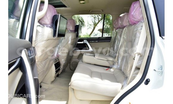Buy Import Toyota Land Cruiser White Car in Import - Dubai in Ethiopia Buy Import Toyota Land Cruiser White Car in Import - Dubai in Ethiopia