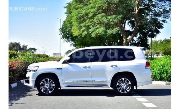 Buy Import Toyota Land Cruiser White Car in Import - Dubai in Ethiopia Buy Import Toyota Land Cruiser White Car in Import - Dubai in Ethiopia