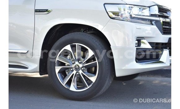 Buy Import Toyota Land Cruiser White Car in Import - Dubai in Ethiopia Buy Import Toyota Land Cruiser White Car in Import - Dubai in Ethiopia