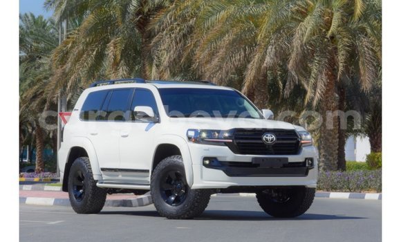 Buy Import Toyota Land Cruiser White Car in Import - Dubai in Ethiopia Buy Import Toyota Land Cruiser White Car in Import - Dubai in Ethiopia
