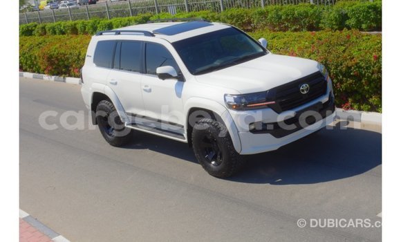 Buy Import Toyota Land Cruiser White Car in Import - Dubai in Ethiopia Buy Import Toyota Land Cruiser White Car in Import - Dubai in Ethiopia
